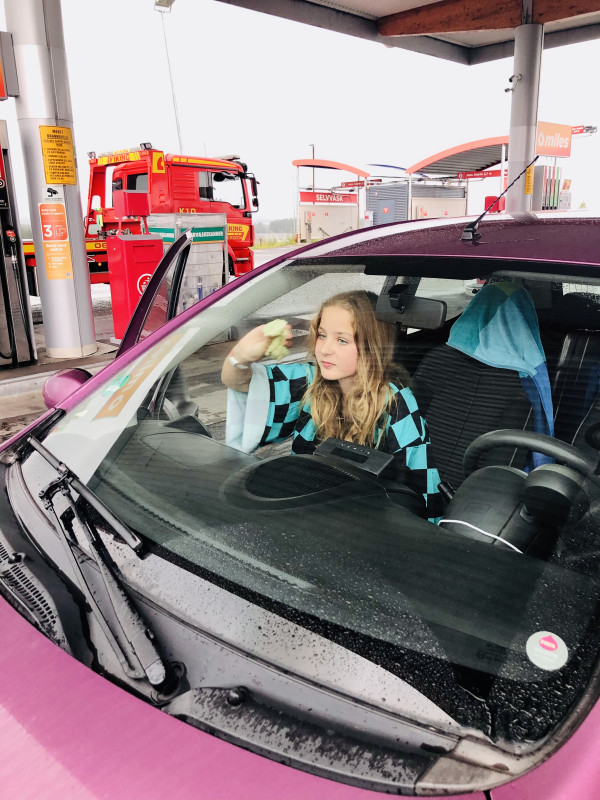 Merete's daughter in Norway on their road trip.
