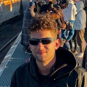 <a href="https://www.instagram.com/timmy.karter" target="_blank">Timmy Karter 🇬🇷</a>