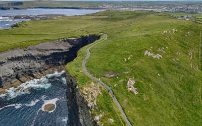 Walk-and-Dine Travel Ideas in the United Kingdom