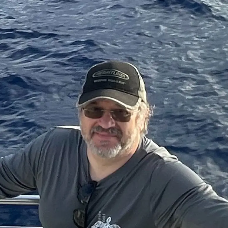 <a href="https://nomadmania.com/profile/40602">Michael Shvartsman 🇺🇸</a>